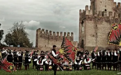 Flag-wavers from all over Italy gather in Montagnana for the Tenzone Aurea