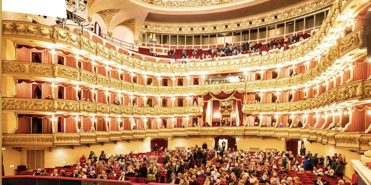 Season subscriptions and carnets for the 2024 artistic season at the Philharmonic Theater