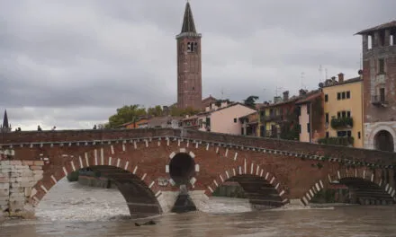 Adige river under observation. Bridges and schools closed in Verona and in Veneto Region