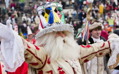 Verona is waiting for its Papà del Gnoco. Nearly 500 years of history behind the King of the City Carnival