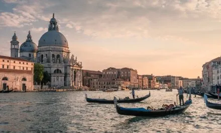 To enter Venezia, you must pay five euros. The city has planned 29 days during which a ticket is required to enter the lagoon