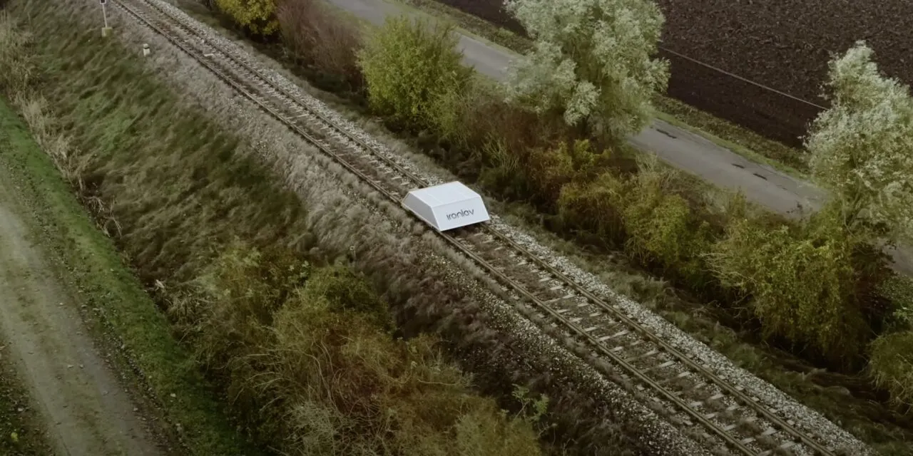 The first passive ferromagnetic levitation train was presented in Verona