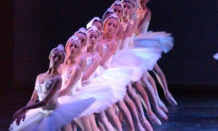 The Swan Lake returns to Verona with an original Fondazione Arena production